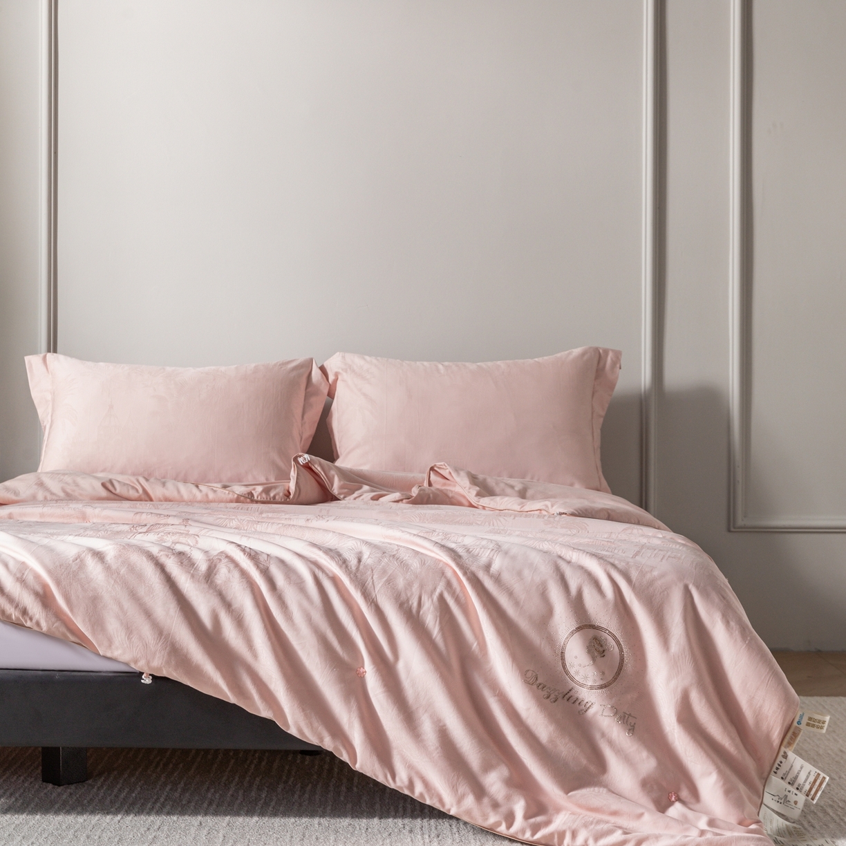 91家纺网 家纺一手货源 找家纺 缦纯蚕丝羽绒馆2025新款特级国标双宫桑蚕丝被城堡女王手工100%桑蚕丝被子春秋被夏被冬被长丝绵被子子母被保真可检测 粉玉色