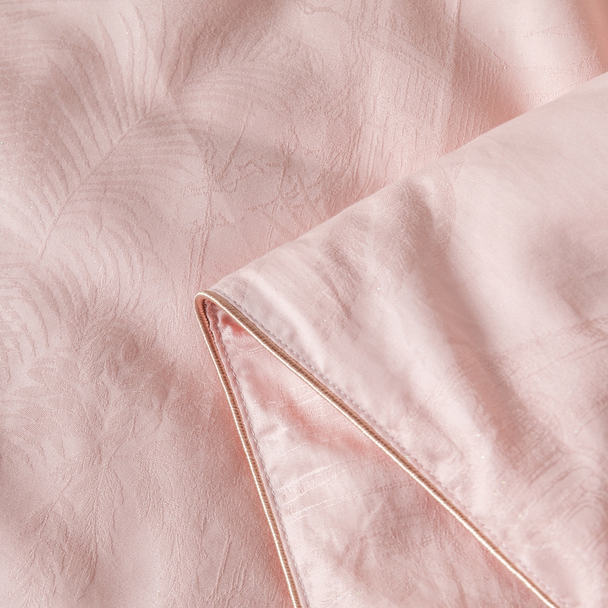 91家纺网 家纺一手货源 找家纺 缦纯蚕丝羽绒馆2025新款特级国标双宫桑蚕丝被城堡女王手工100%桑蚕丝被子春秋被夏被冬被长丝绵被子子母被保真可检测 粉玉色