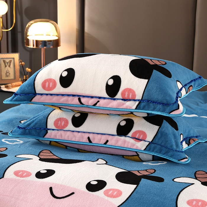 91家纺网 家纺一手货源 找家纺 牵依 2025新款金貂绒四件套牛奶绒四件套发财牛牛