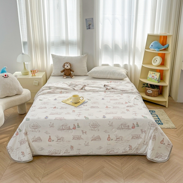 91家纺网 家纺一手货源 找家纺 观月轩家纺 2025新款亲肤舒适凉感丝夏被夏凉被空调被 彼得兔庄园-咖