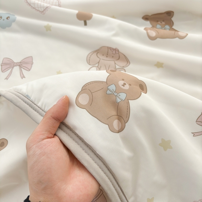 91家纺网 家纺一手货源 找家纺 观月轩家纺 2025新款亲肤舒适凉感丝夏被夏凉被空调被 快乐伙伴