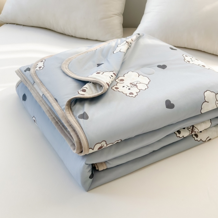 91家纺网 家纺一手货源 找家纺 观月轩家纺 2025新款亲肤舒适凉感丝夏被夏凉被空调被 爱心熊-灰