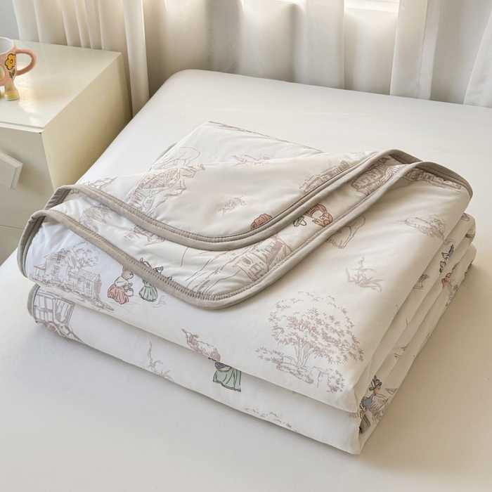 91家纺网 家纺一手货源 找家纺 观月轩家纺 2025新款亲肤舒适凉感丝夏被夏凉被空调被 彼得兔庄园-咖