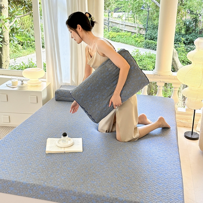 91家纺网 家纺一手货源 找家纺 （总）美丽折家纺 2025新款双拉链头针织棉乳胶床垫外套