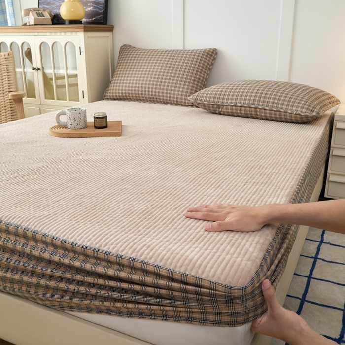91家纺网 家纺一手货源 找家纺 佳笠家居 2025新款全棉纯棉水洗棉小格子加婴儿绒床笠单床笠单品床笠单件床笠 暖绒-卡其格
