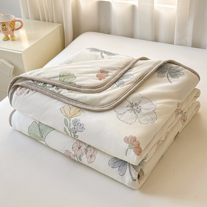 91家纺网 家纺一手货源 找家纺 观月轩家纺 2025新款亲肤舒适凉感丝夏被夏凉被空调被 遇见春天