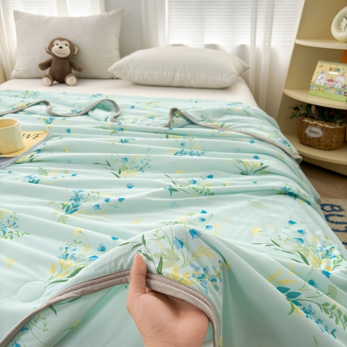 91家纺网 家纺一手货源 找家纺 观月轩家纺 2025新款亲肤舒适凉感丝夏被夏凉被空调被 仙草-蓝
