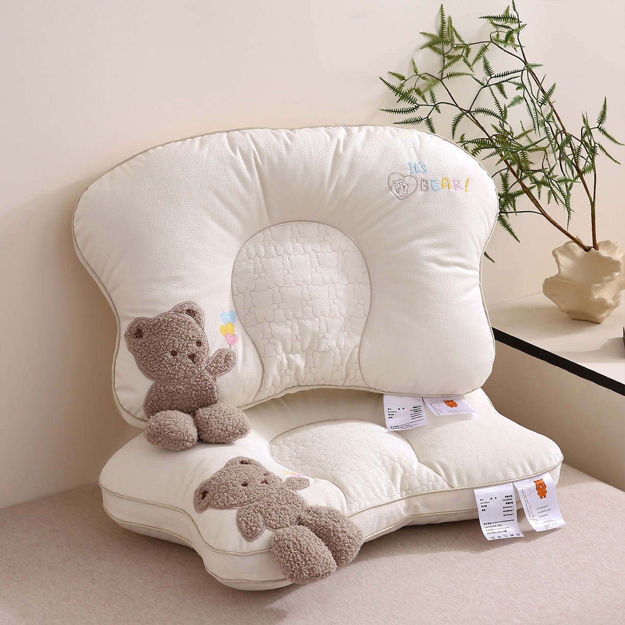 91家纺网 家纺一手货源 找家纺 （总）梦叶草 2025新款安比小熊学生儿童护颈枕芯儿童枕头枕芯