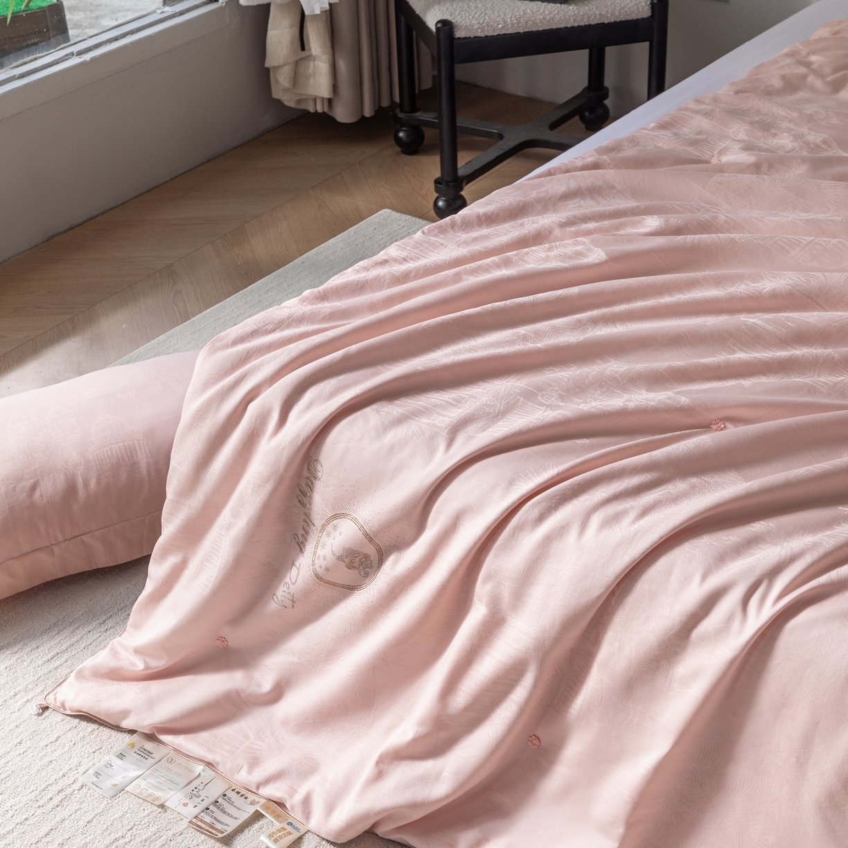 91家纺网 家纺一手货源 找家纺 缦纯蚕丝羽绒馆2025新款特级国标双宫桑蚕丝被城堡女王手工100%桑蚕丝被子春秋被夏被冬被长丝绵被子子母被保真可检测 粉玉色