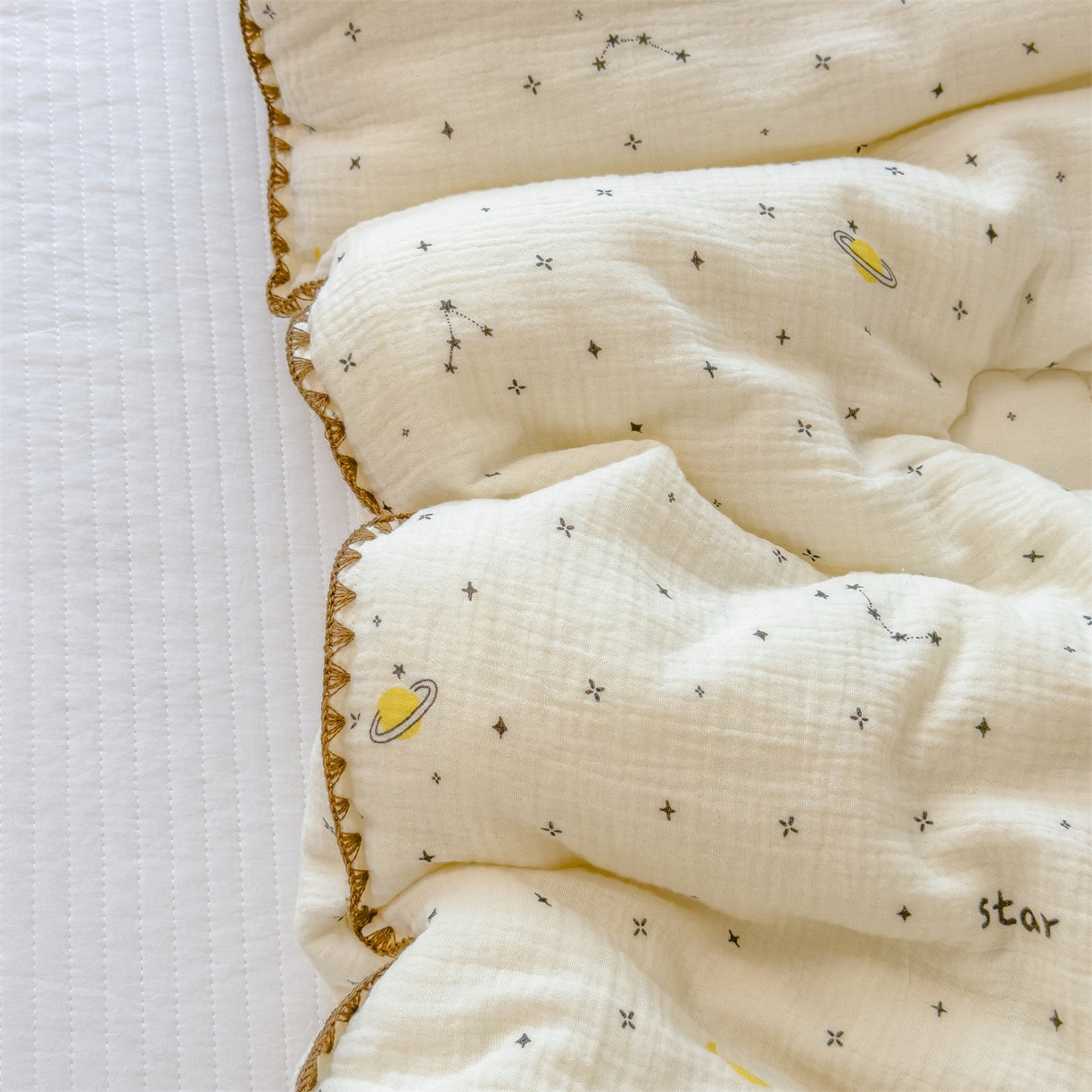 91家纺网 家纺一手货源 找家纺 观月轩家纺 2025新款全棉纯棉大豆冬被春秋被被子被芯（10%大豆纤维包检测） 冬被-满天星