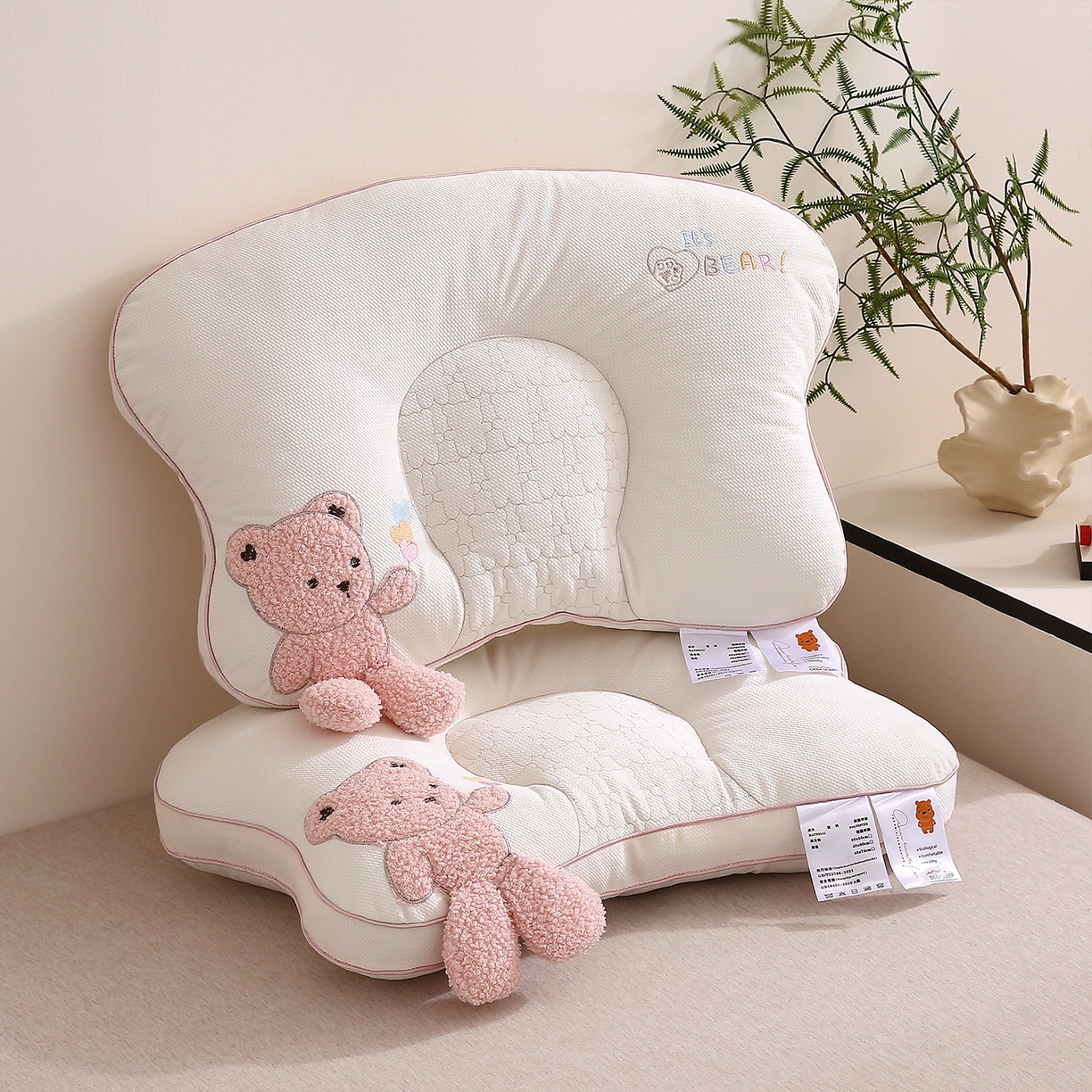 梦叶草 2025新款安比小熊学生儿童护颈枕芯儿童枕头枕芯 安比小熊-粉色