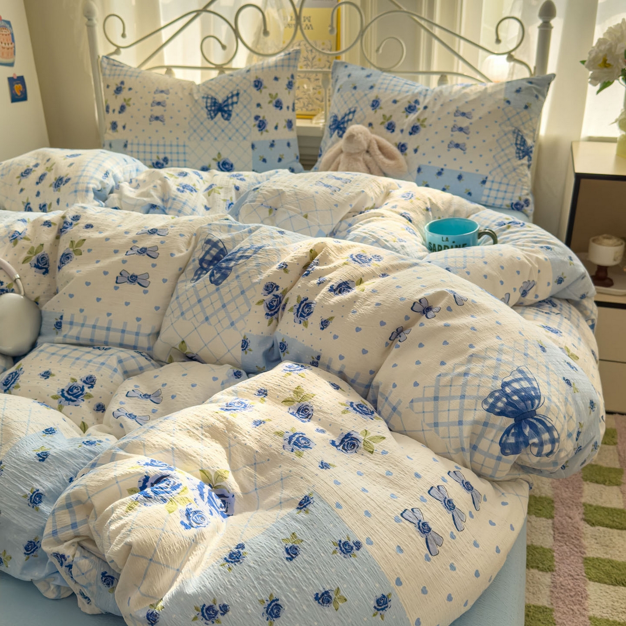 91家纺网 家纺一手货源 找家纺 卡斯诺家纺馆 2025新款A类皱皱棉双层纱印花四件套 蓝玫之约