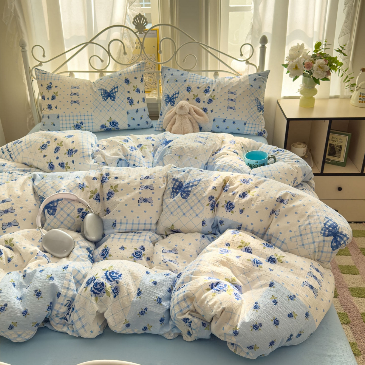 91家纺网 家纺一手货源 找家纺 卡斯诺家纺馆 2025新款A类皱皱棉双层纱印花四件套 蓝玫之约