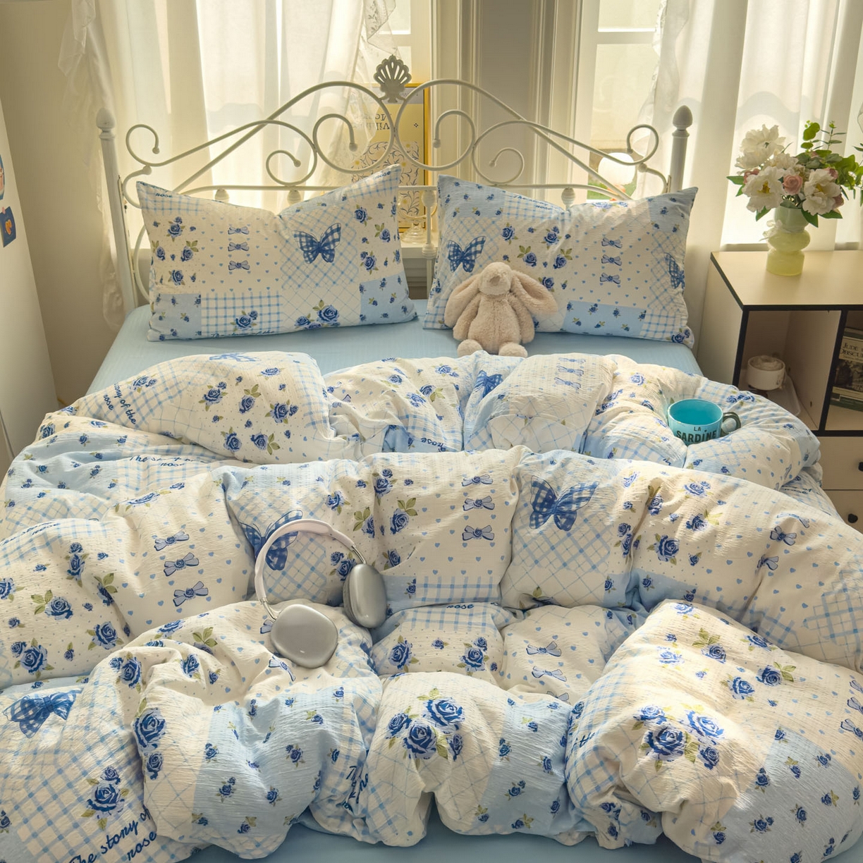 91家纺网 家纺一手货源 找家纺 卡斯诺家纺馆 2025新款A类皱皱棉双层纱印花四件套 蓝玫之约