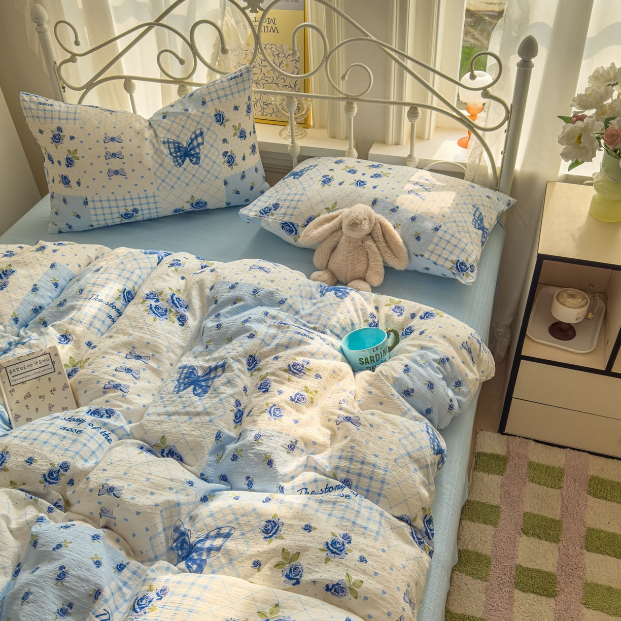 91家纺网 家纺一手货源 找家纺 卡斯诺家纺馆 2025新款A类皱皱棉双层纱印花四件套 蓝玫之约