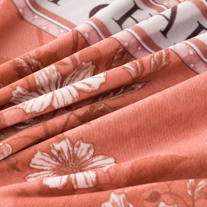 91家纺网 家纺一手货源 找家纺 牵依 2025新款金貂绒四件套牛奶绒四件套花海