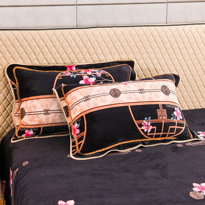 91家纺网 家纺一手货源 找家纺 牵依 2025新款金貂绒四件套牛奶绒四件套花好月圆