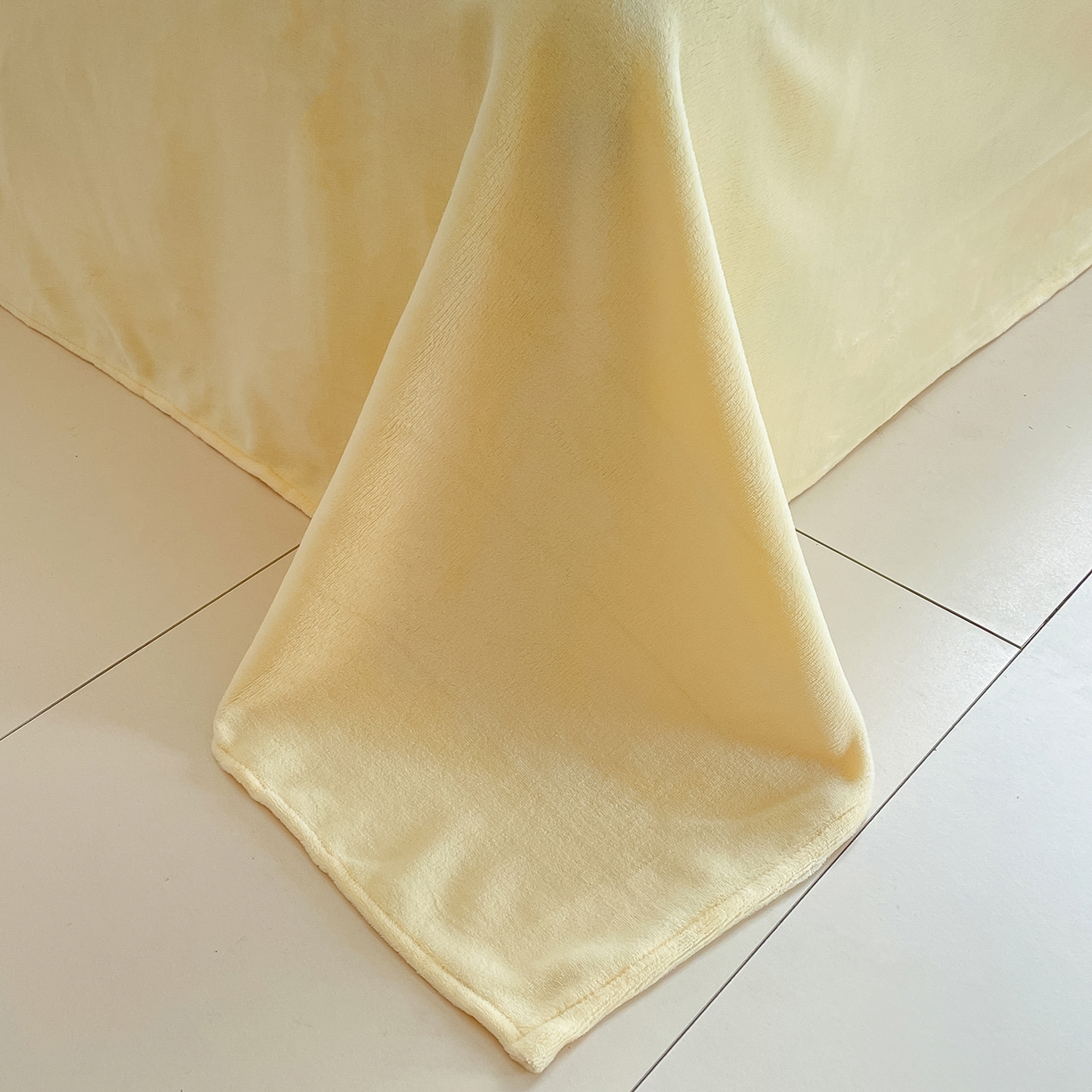 91家纺网 家纺一手货源 找家纺 金爱家 2025新款A类正版三丽鸥授权卡通加厚高克重牛奶绒系列四件套 绒三丽鸥-黄油布丁狗