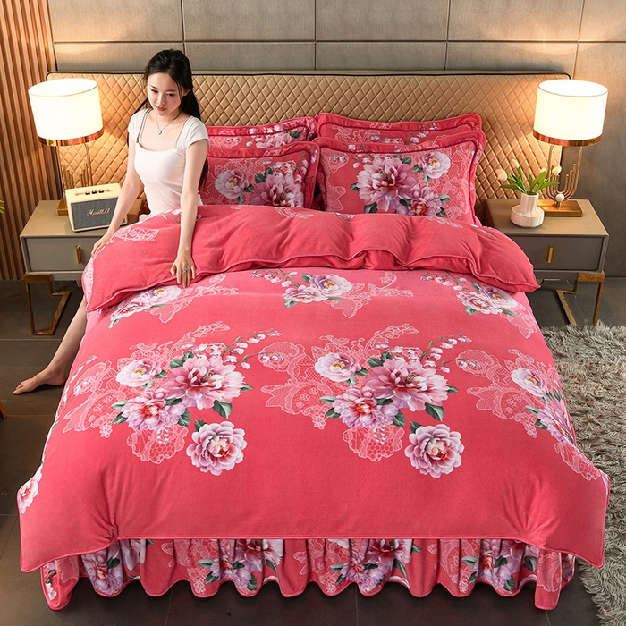 91家纺网 家纺一手货源 找家纺 牵依 2025新款金貂绒四件套牛奶绒四件套浪漫花海