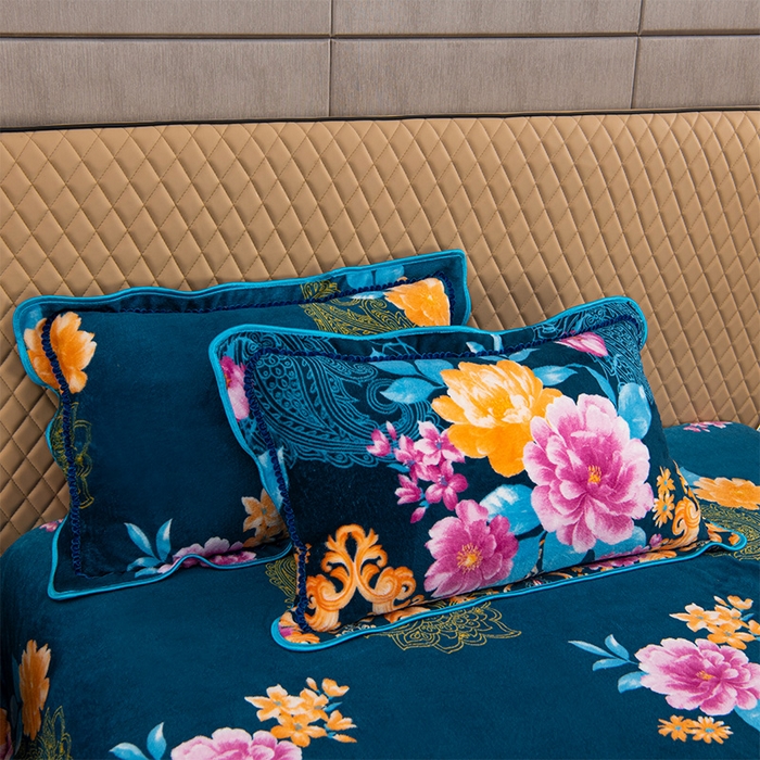 91家纺网 家纺一手货源 找家纺 牵依 2025新款金貂绒四件套牛奶绒四件套欧式花影