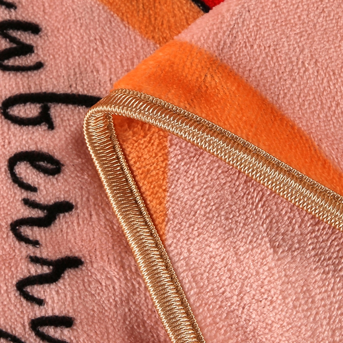 91家纺网 家纺一手货源 找家纺 牵依 2025新款金貂绒四件套牛奶绒四件套甜心草莓