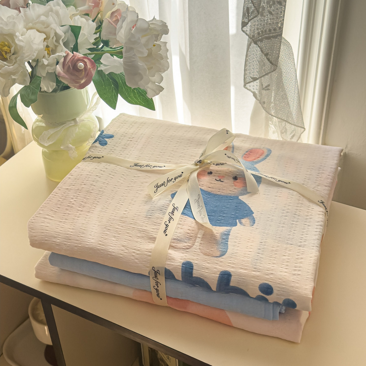 91家纺网 家纺一手货源 找家纺 卡斯诺家纺馆 2025新款A类皱皱棉双层纱印花四件套 梦幻小兔