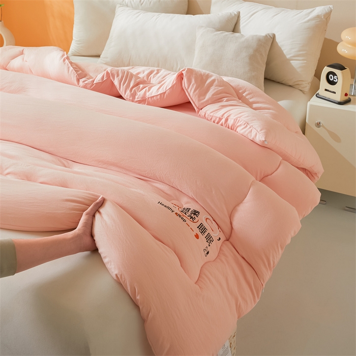 91家纺网 家纺一手货源 找家纺 爱微坊 2025新款水洗棉大豆纤维冬被春秋被四季被子被芯 粉色