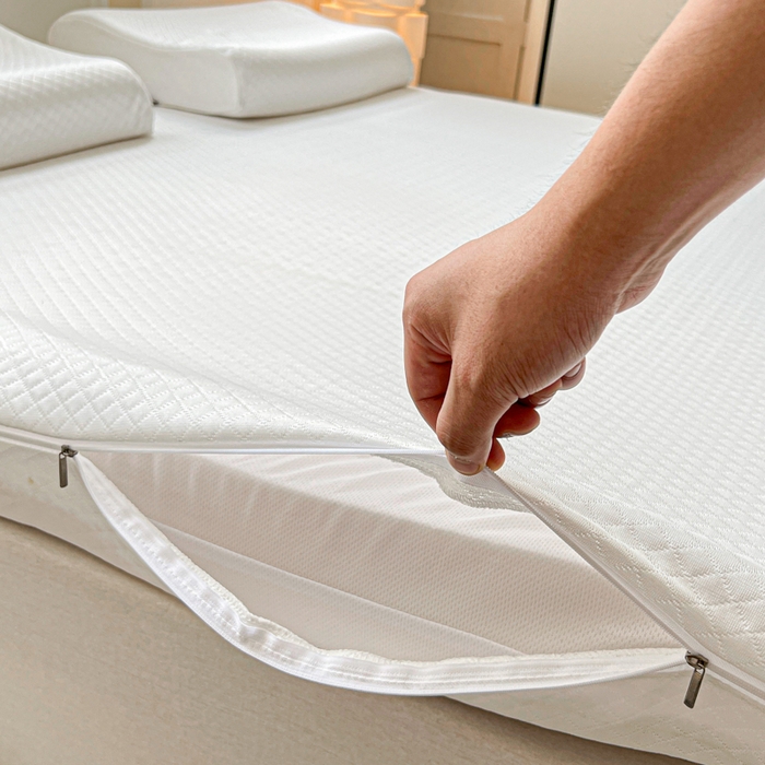 91家纺网 家纺一手货源 找家纺 美丽折家纺 2025新款双拉链头鸟眼布乳胶床垫内套 纯白菱形格