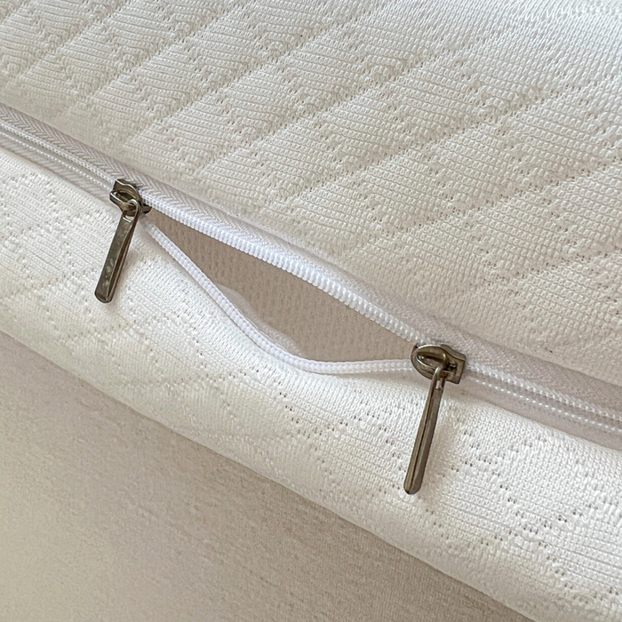 91家纺网 家纺一手货源 找家纺 美丽折家纺 2025新款鸟眼布乳胶床垫内套+针织棉床垫外套 纯白菱形格