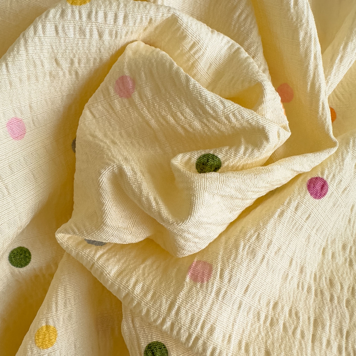 91家纺网 家纺一手货源 找家纺 卡斯诺家纺馆 2025新款A类皱皱棉双层纱印花四件套 奶油波点