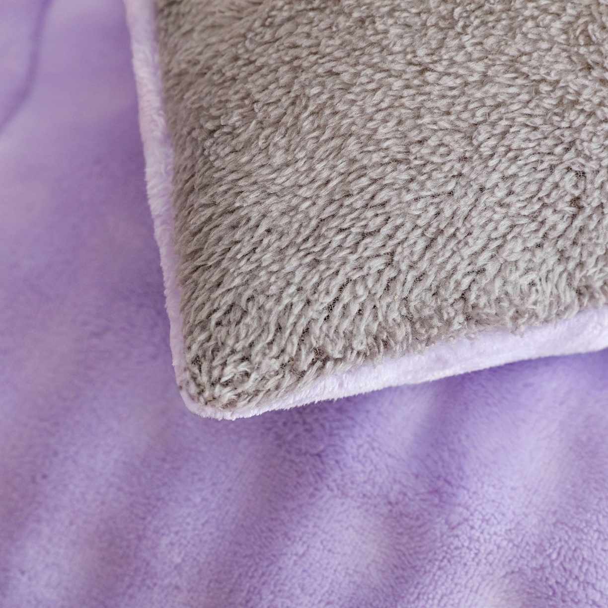 91家纺网 家纺一手货源 找家纺 爱微坊 2025新款兔毛牛奶绒加厚保暖冬被子被芯 加厚兔毛牛奶绒-紫拼灰