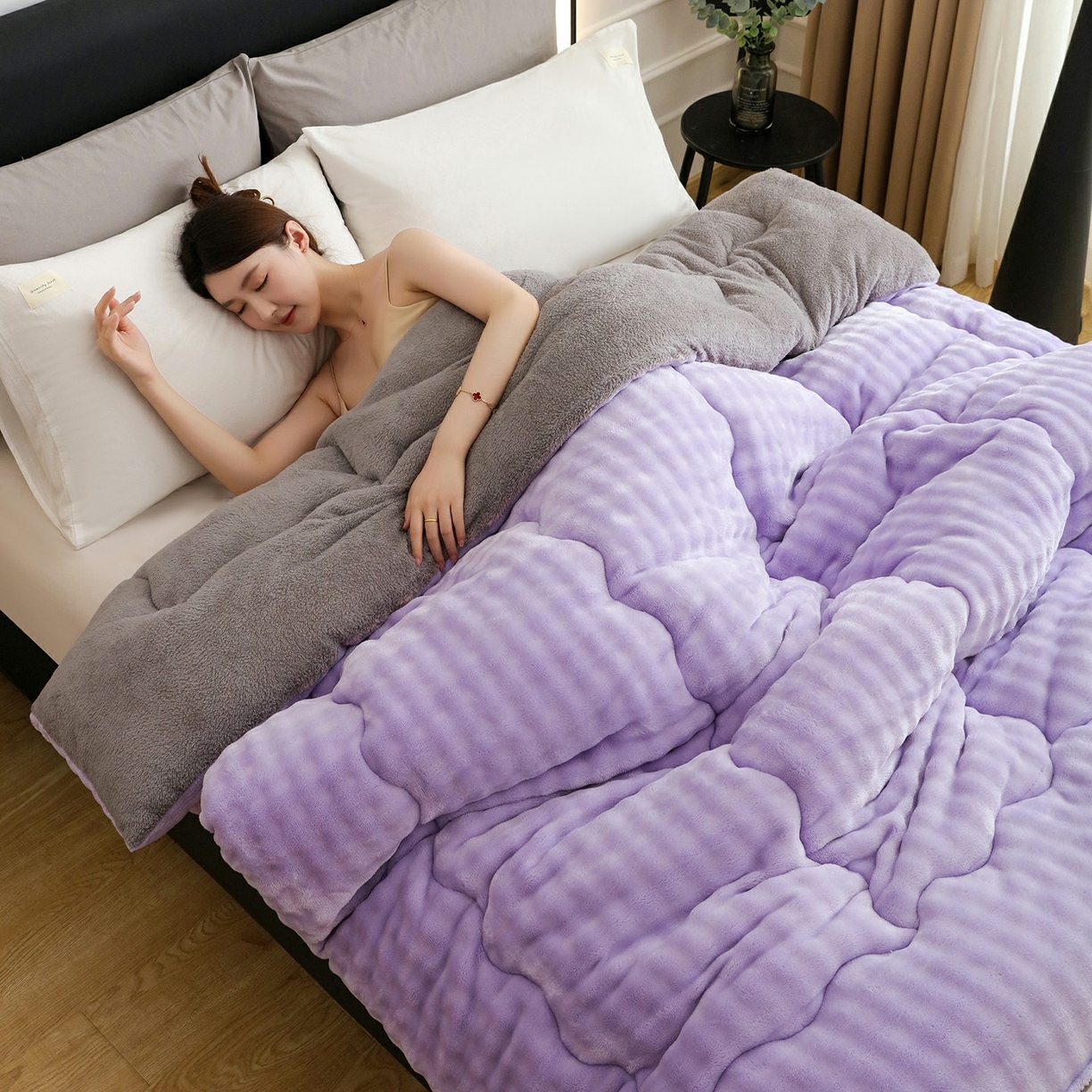91家纺网 家纺一手货源 找家纺 爱微坊 2025新款兔毛牛奶绒加厚保暖冬被子被芯 加厚兔毛牛奶绒-紫拼灰