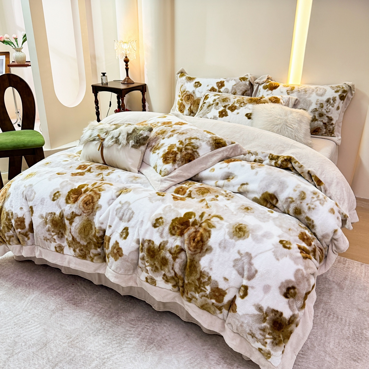 优姿家纺 2025新款380克11斤兔毛绒印花四件套 古奈-香槟色