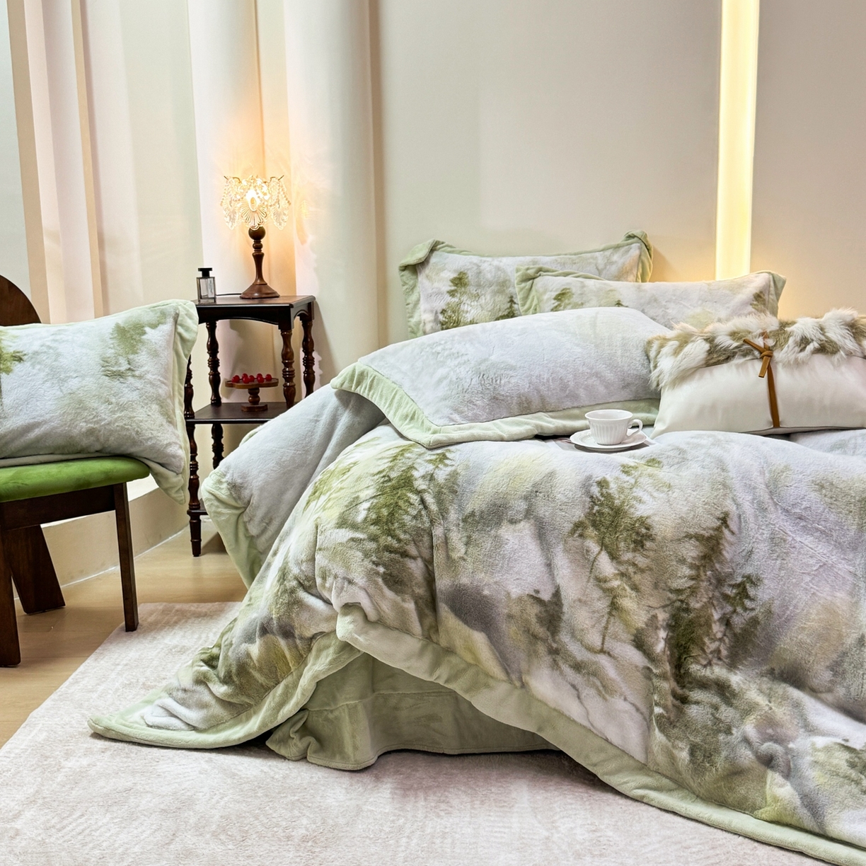 91家纺网 家纺一手货源 找家纺 优姿家纺 2025新款380克11斤兔毛绒印花四件套 秘境-茶绿