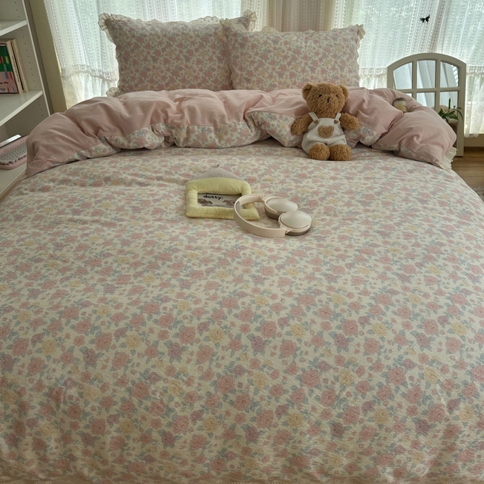 91家纺网 家纺一手货源 找家纺 （总）红嘴企鹅 2025新款花边双层纱印花四件套