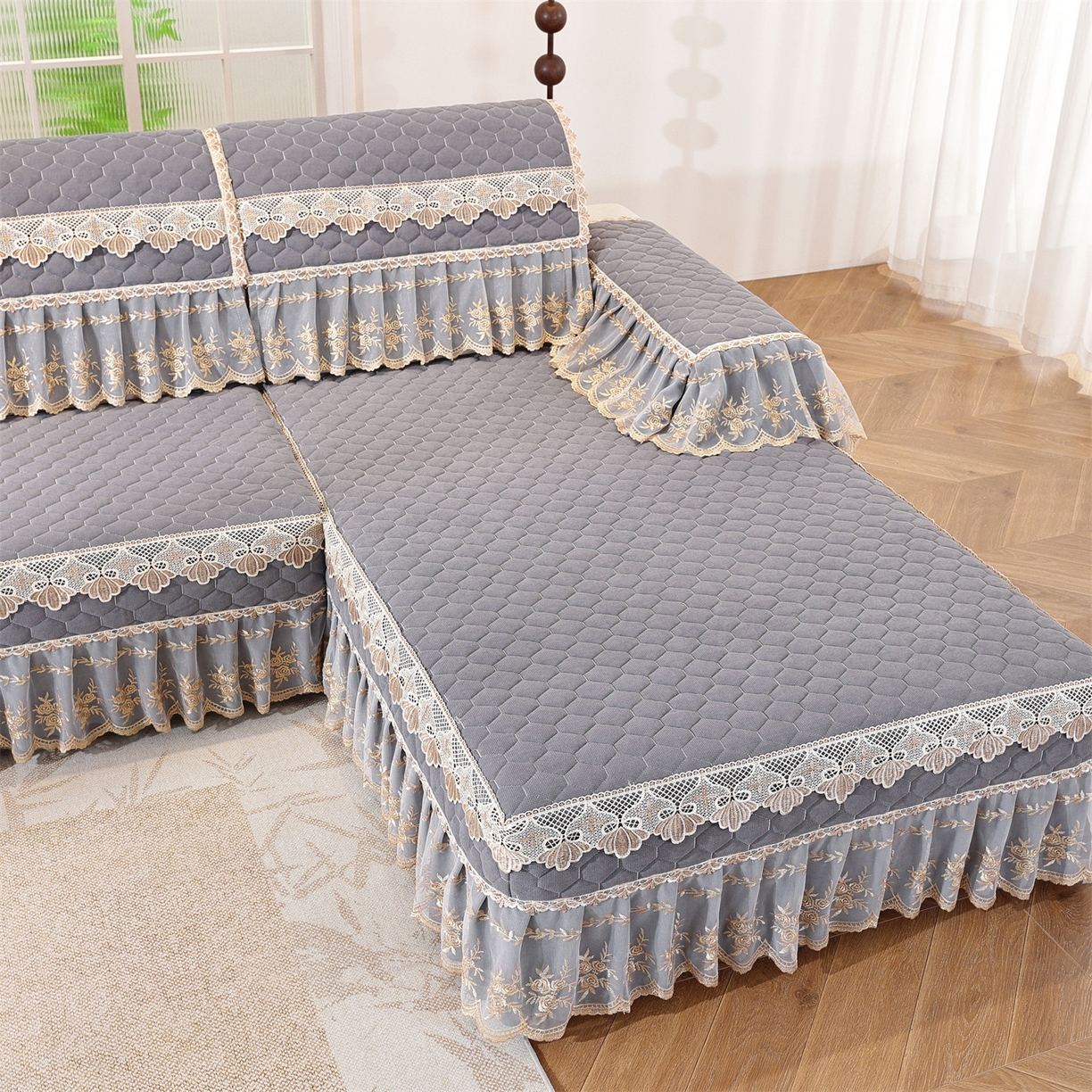 91家纺网 家纺一手货源 找家纺 共鸣沙发垫 2025新款繁花沙发垫 繁花灰色