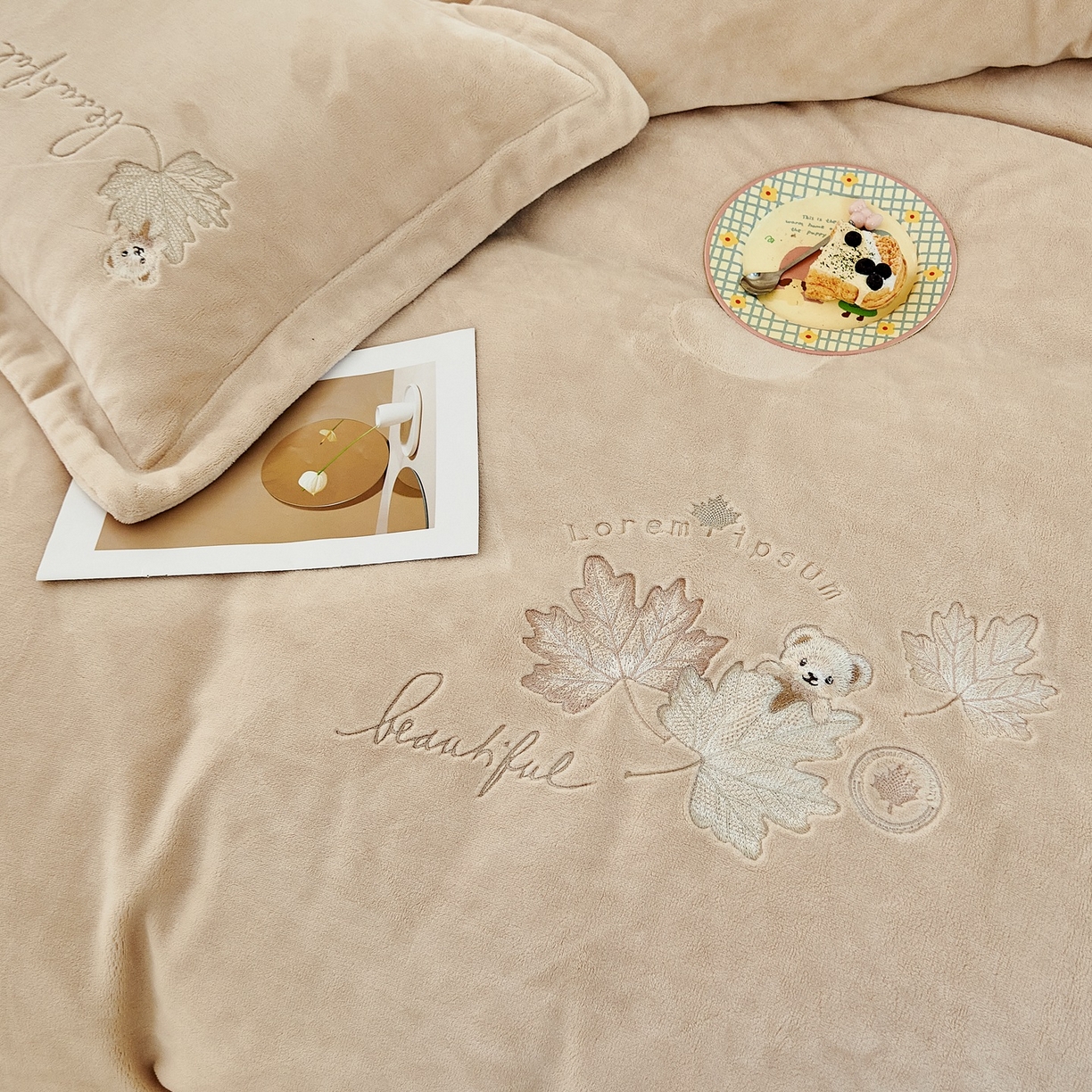 91家纺网 家纺一手货源 找家纺 优姿家纺 2025新款秋意10斤全消光牛奶绒保暖四件套 秋意-浅驼