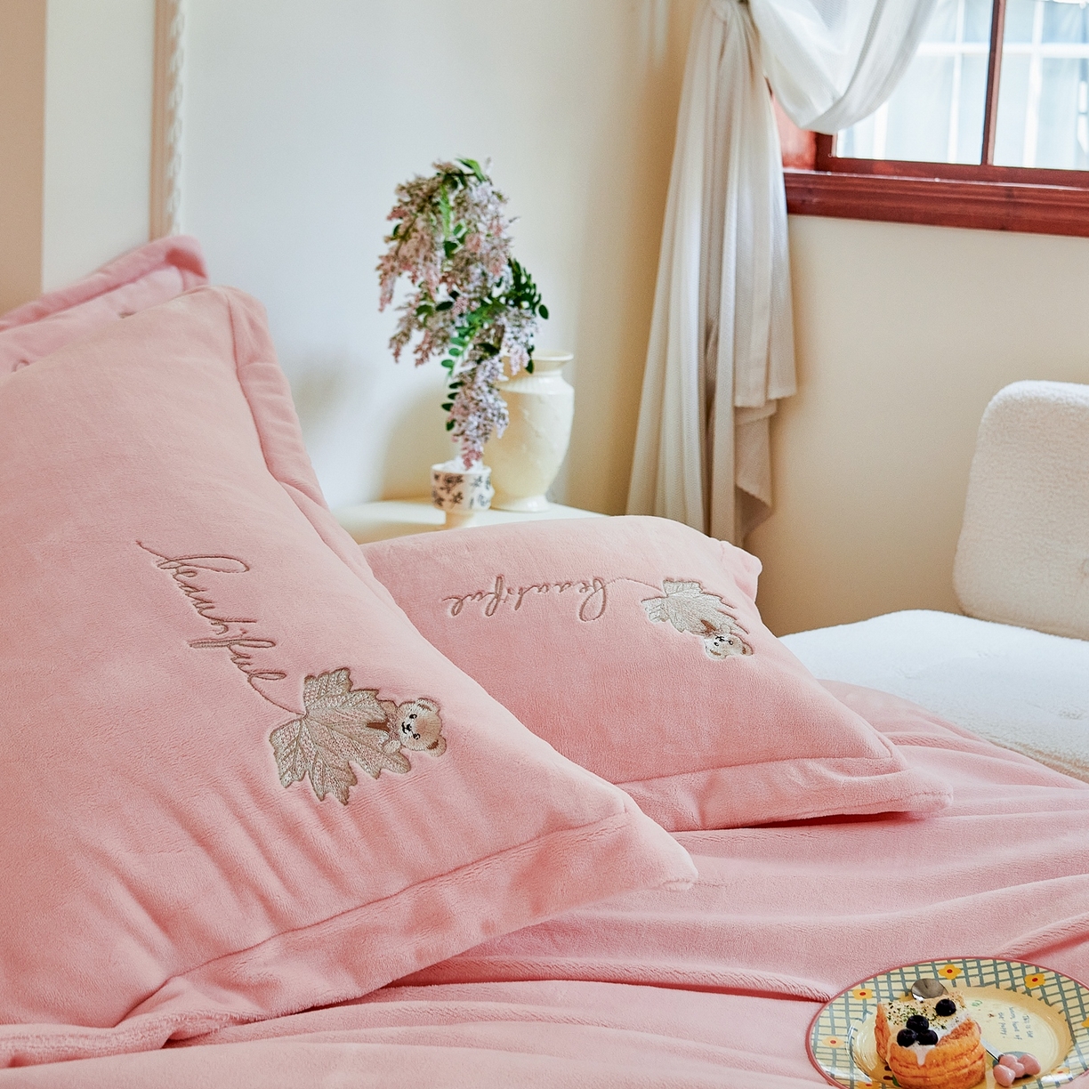 91家纺网 家纺一手货源 找家纺 优姿家纺 2025新款秋意10斤全消光牛奶绒保暖四件套 秋意-公主粉