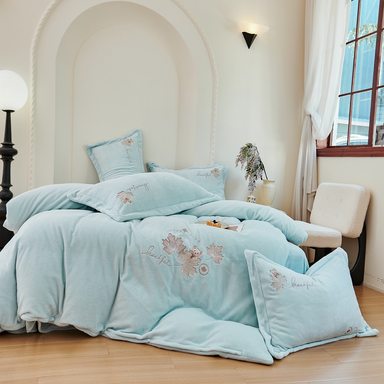 91家纺网 家纺一手货源 找家纺 优姿家纺 2025新款秋意10斤全消光牛奶绒保暖四件套 秋意-淡雅蓝