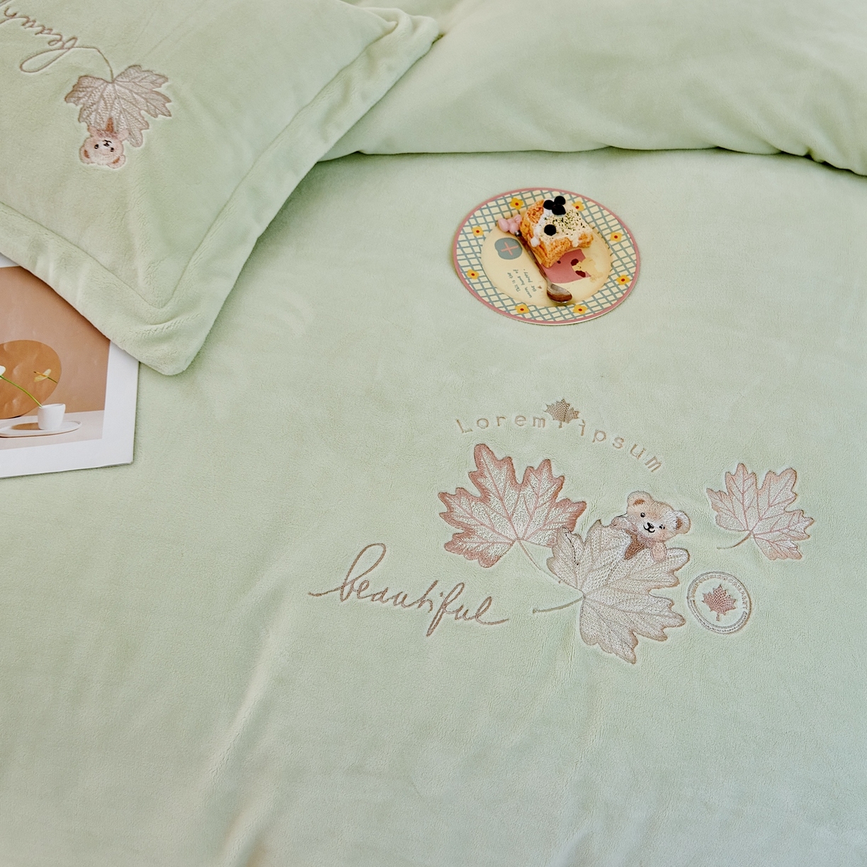 91家纺网 家纺一手货源 找家纺 优姿家纺 2025新款秋意10斤全消光牛奶绒保暖四件套 秋意-抹茶绿