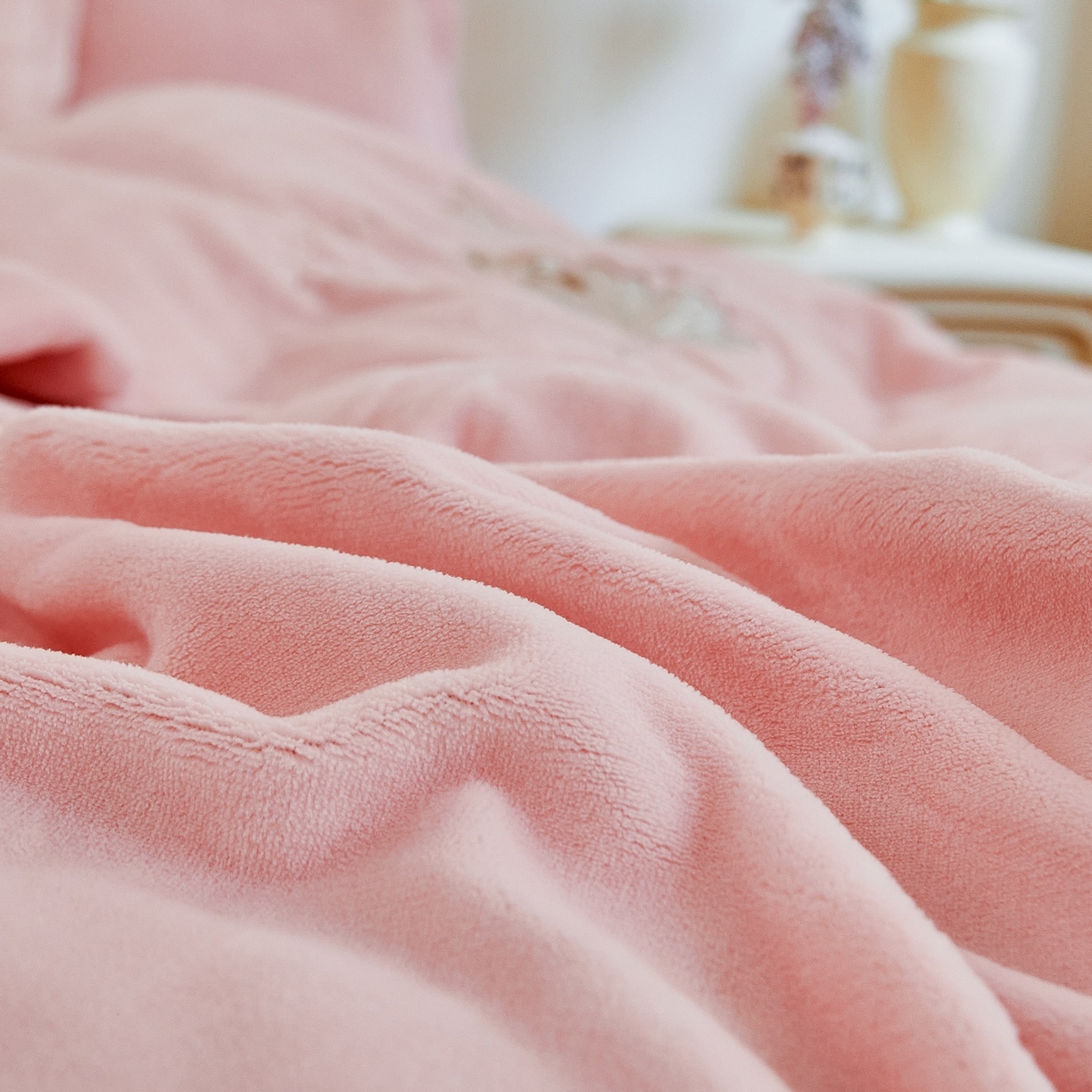 91家纺网 家纺一手货源 找家纺 优姿家纺 2025新款秋意10斤全消光牛奶绒保暖四件套 秋意-公主粉