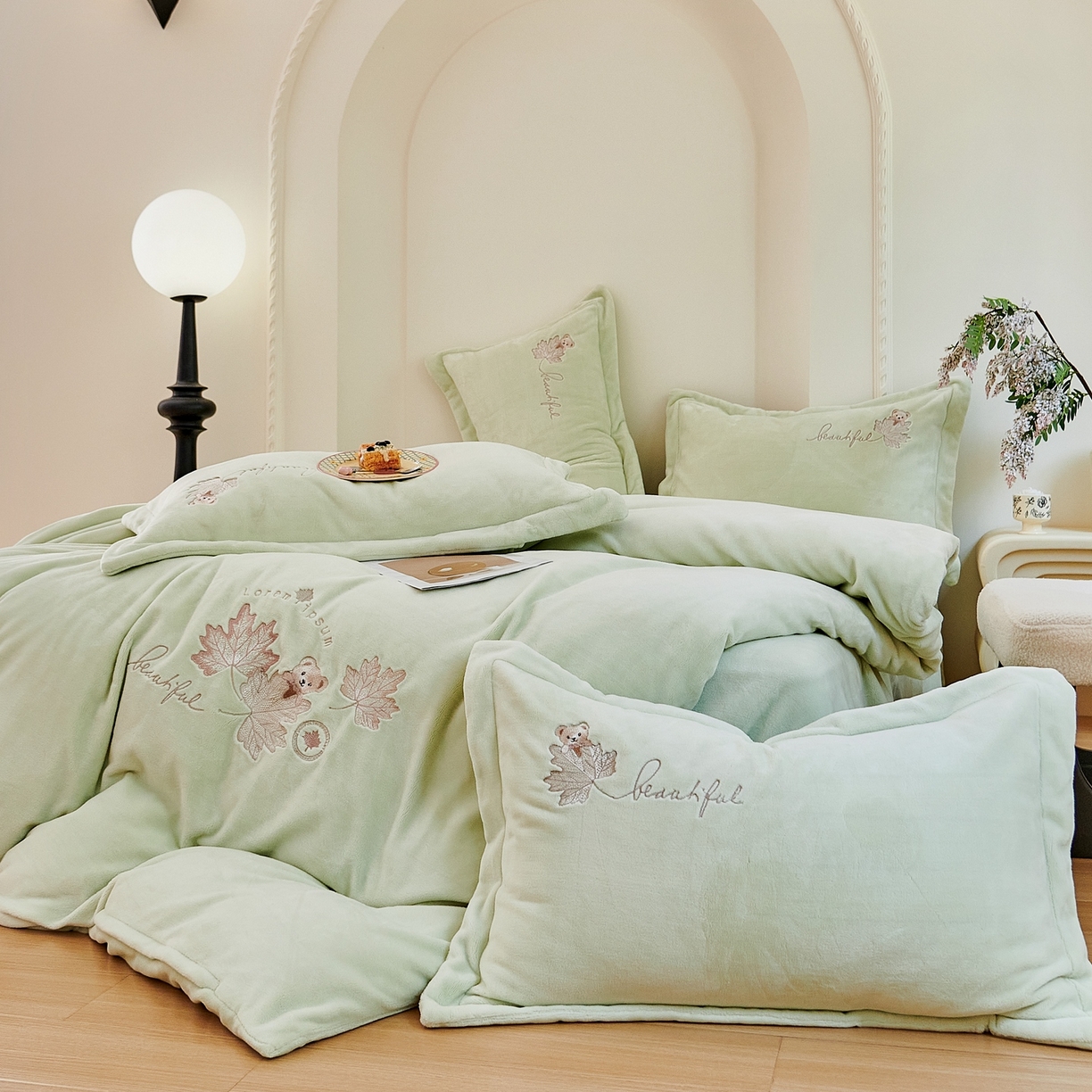 91家纺网 家纺一手货源 找家纺 优姿家纺 2025新款秋意10斤全消光牛奶绒保暖四件套 秋意-抹茶绿