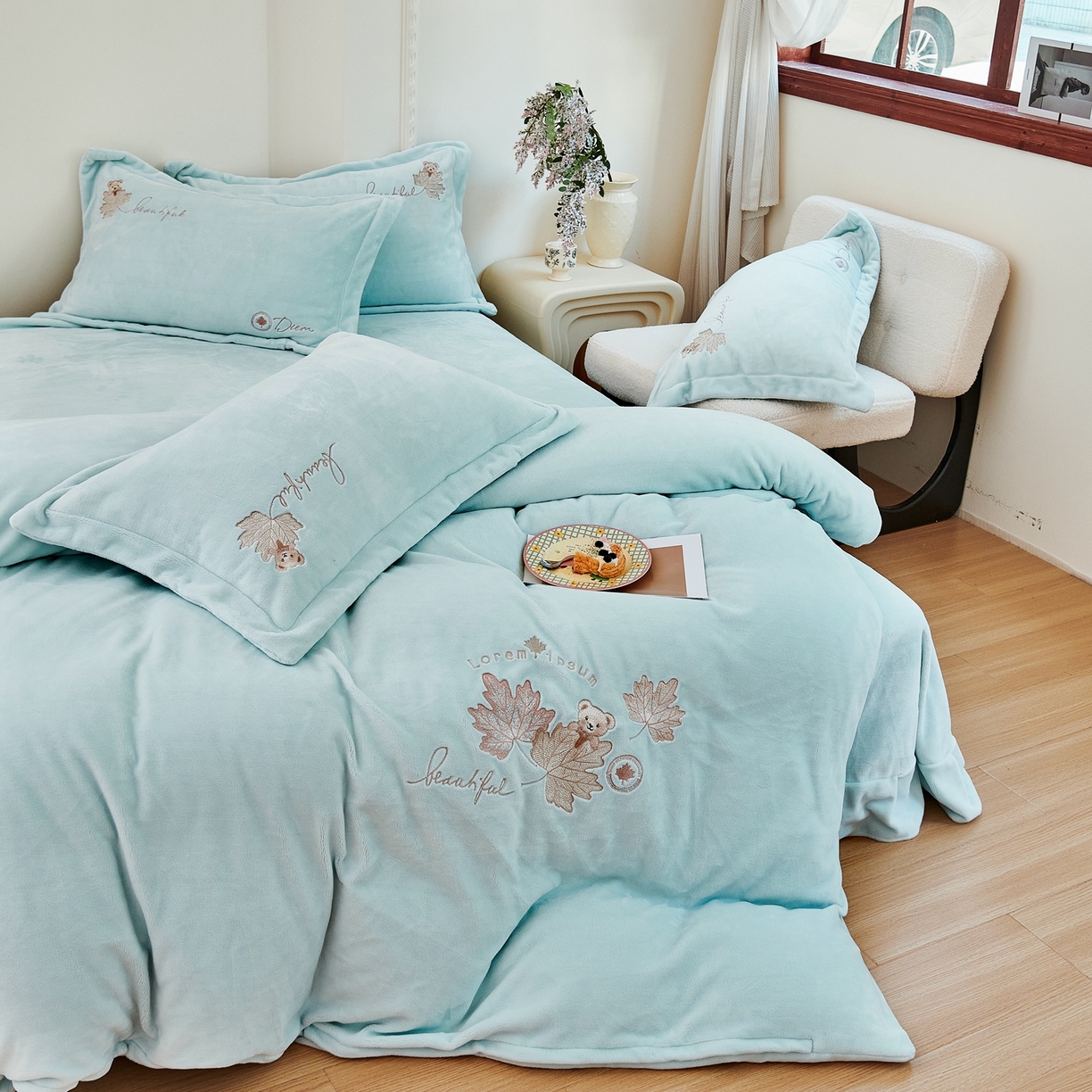 91家纺网 家纺一手货源 找家纺 优姿家纺 2025新款秋意10斤全消光牛奶绒保暖四件套 秋意-淡雅蓝