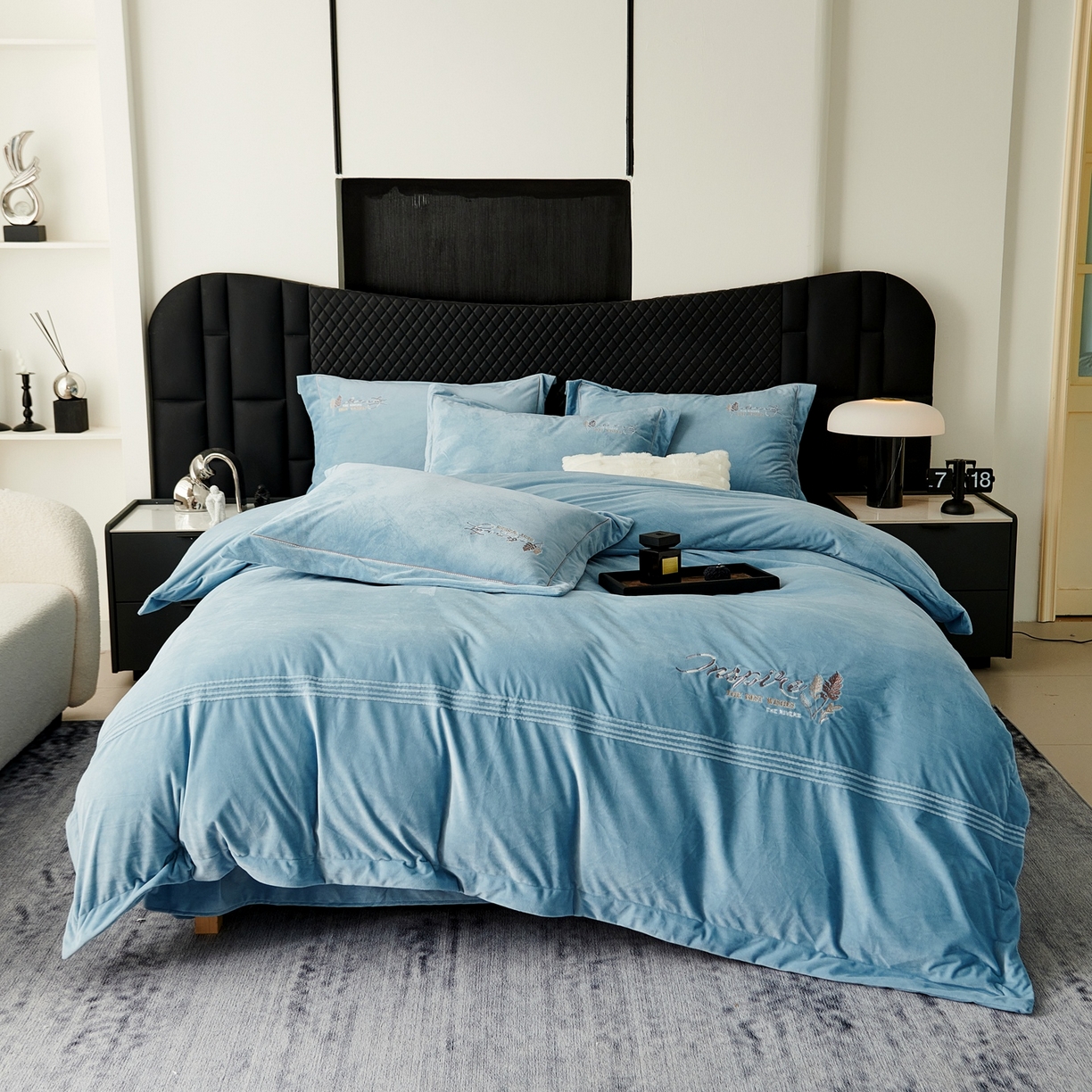 91家纺网 家纺一手货源 找家纺 优姿家纺 2025新款冬野9斤全消光婴肤绒保暖四件套 冬野-雾霾蓝