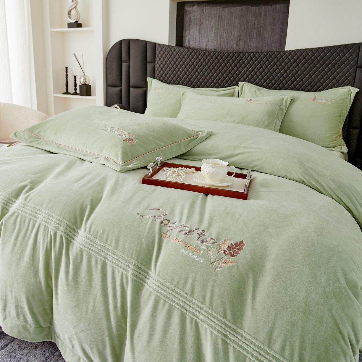 91家纺网 家纺一手货源 找家纺 优姿家纺 2025新款冬野9斤全消光婴肤绒保暖四件套 冬野-抹茶绿