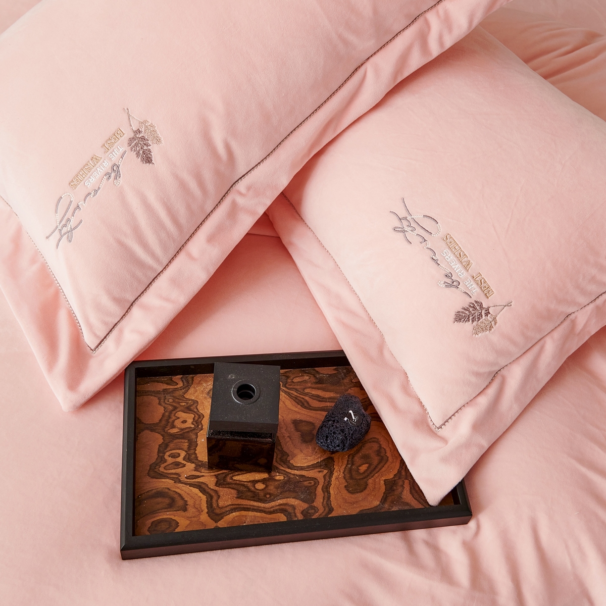 91家纺网 家纺一手货源 找家纺 优姿家纺 2025新款冬野9斤全消光婴肤绒保暖四件套 冬野-粉玉