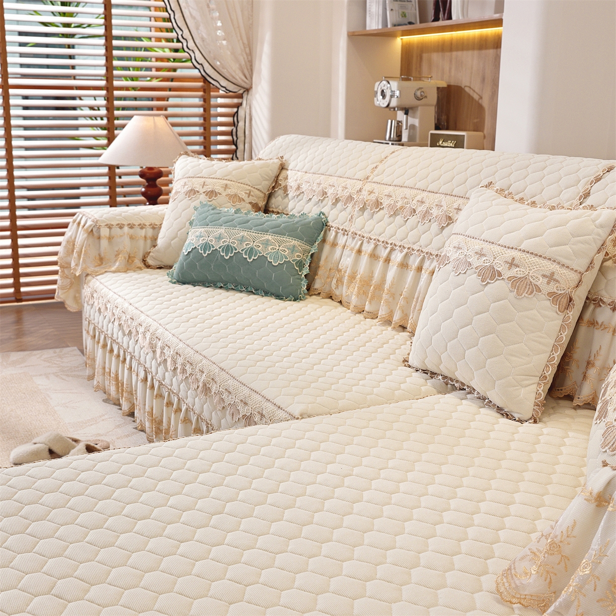 91家纺网 家纺一手货源 找家纺 共鸣沙发垫 2025新款繁花沙发垫 繁花米色