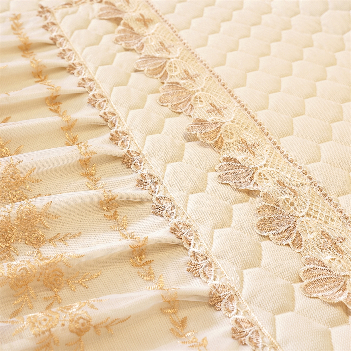 91家纺网 家纺一手货源 找家纺 共鸣沙发垫 2025新款繁花沙发垫 繁花米色