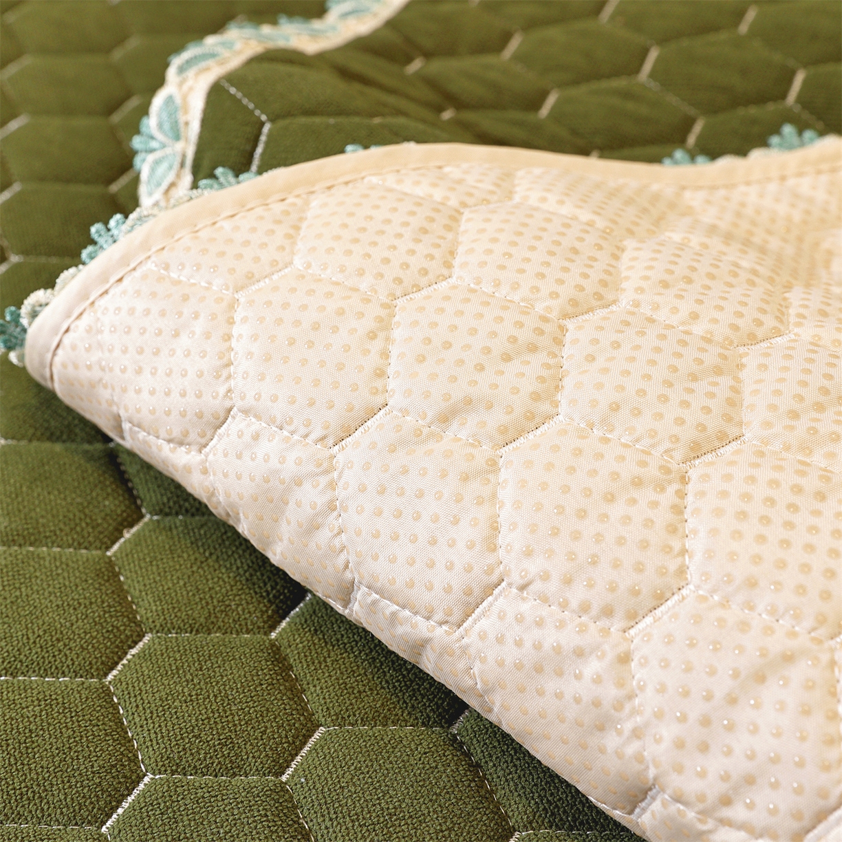 91家纺网 家纺一手货源 找家纺 共鸣沙发垫 2025新款繁花沙发垫 繁花抹茶色