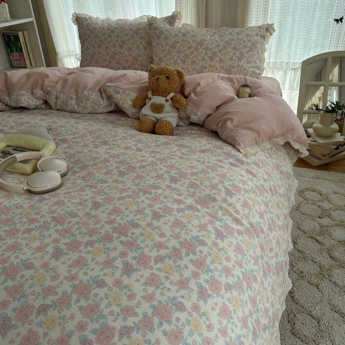 91家纺网 家纺一手货源 找家纺 红嘴企鹅 2025新款花边双层纱印花四件套 繁花